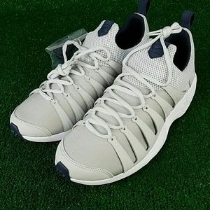 Nike Air zoom Spirit Spirimic platinum. Size 10